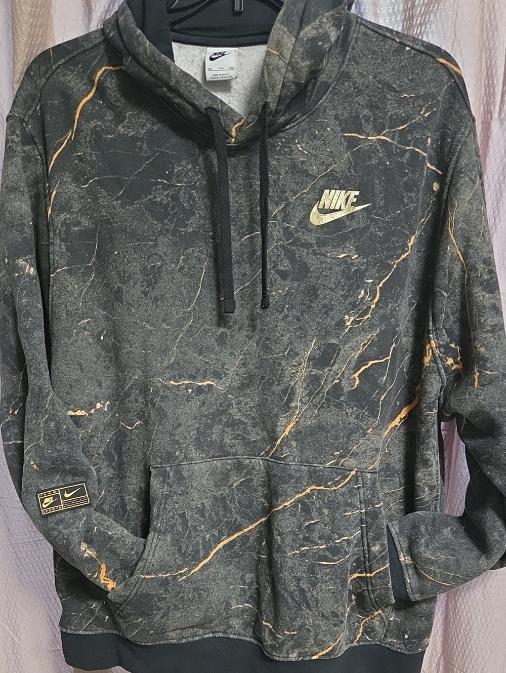 Nike Black and Gold White Tag Hoodie, Sz XL